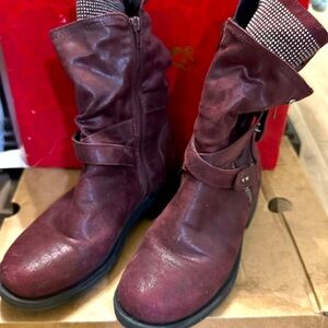 Carlos Santana Boots